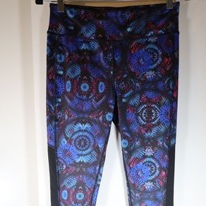 Stitch Fix Rainbeau workout Leggings athletic rainbow Mesh Pocket Size Small